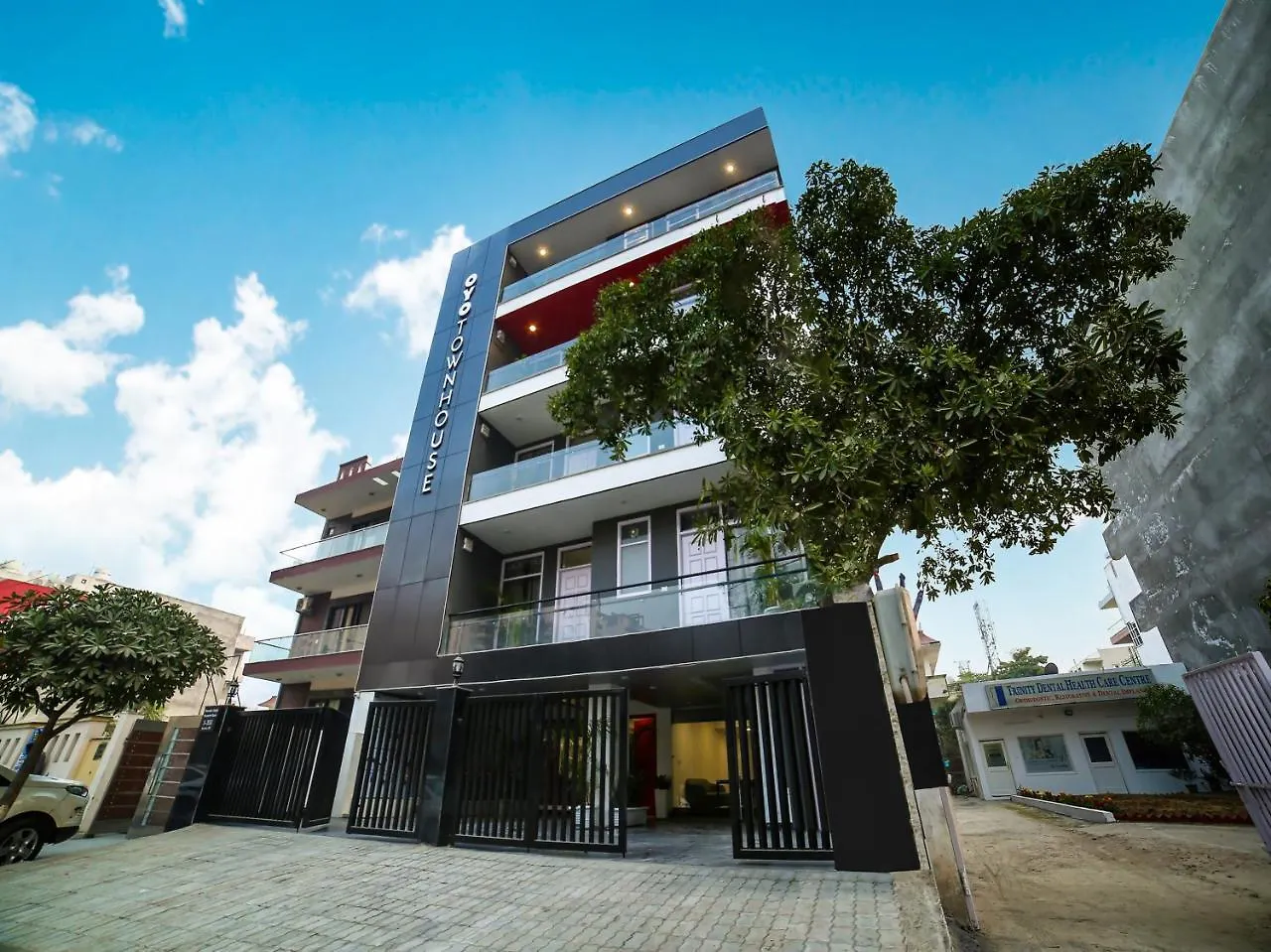 Hotel Oyo Townhouse 055 Sohna Road Uppal Southend 1 Gurgaon