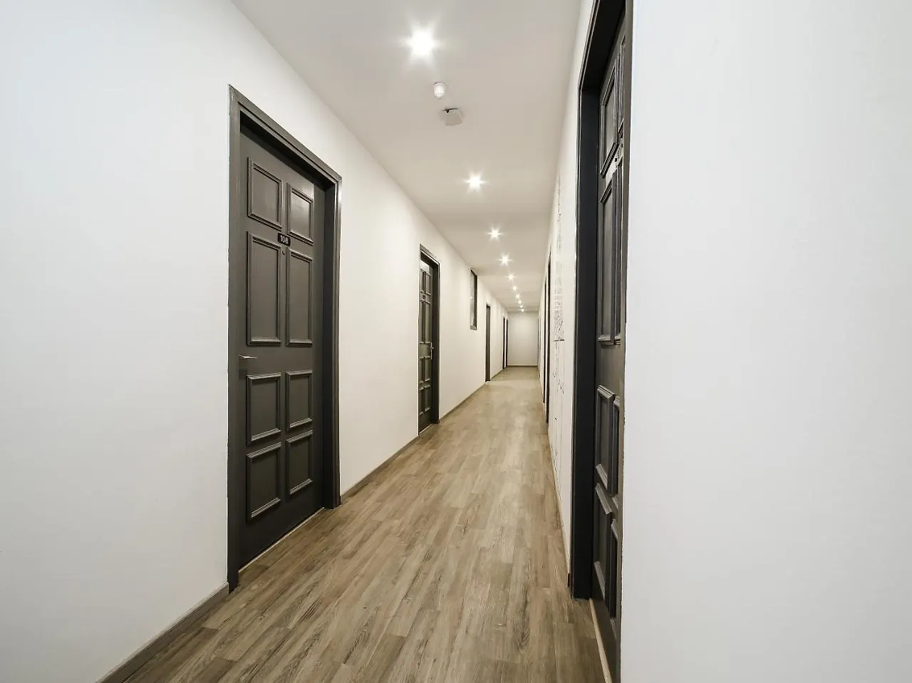 Hotel Oyo Townhouse 055 Sohna Road Uppal Southend 1 Gurgaon